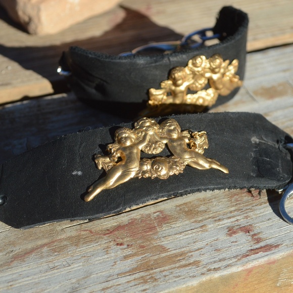 Baroque Cherub Black Real Leather Cuff Bracelet - Picture 5 of 8